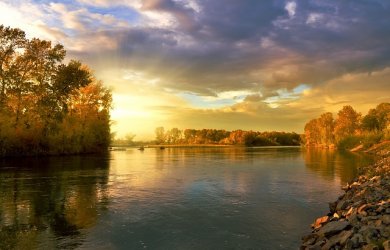 river-219972_640.jpg