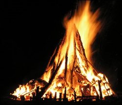 bonfire1.jpg