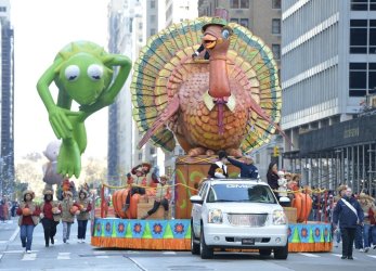 112212_macys_thanksgiving_day_pa.jpg