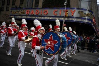 Macy_s_Thanksgiving_Day_Parade_2.jpg