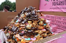 112413-b_largest_box_of_doughnuts_Portland.jpg