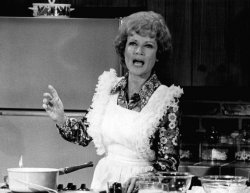 Betty_White_Sue_Ann_Nivens_1973.JPG
