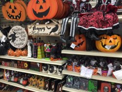 Fall-Halloween-Decor-20168.jpg