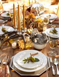 68906c74b726f90260909ef8953be570--thanksgiving-table-settings-thanksgiving-holiday.jpg