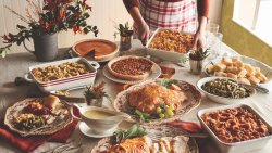cc0b74e6-bfee-47c4-8bee-c00575a418a7-Cracker_Barrel_Thanksgiving_Heat_n_Serve_Meal.jpg