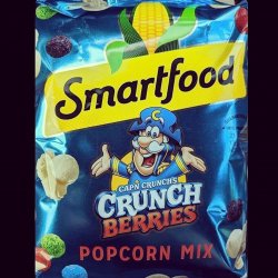 smartfood-capn-crunch-berries-popcorn-mix-1580236720.jpg