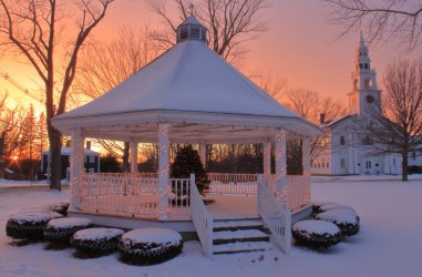 Templeton-Common-Holiday-Lights-SunsetLR.jpg