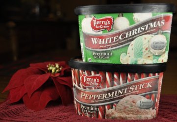 Perrys-Christmas-Ice-Cream-Flavors-1024x711.jpg