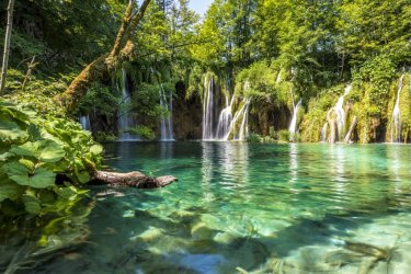 plitvice-lakes-national-park-croatia-shutterstock_452413606-1024x683.jpg
