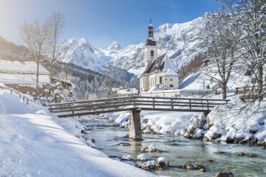 switzerland-winter-activities-no-ski-8ad5bd4c-4aa8-461c-a7bf-59b9f2c5eb39.jpg