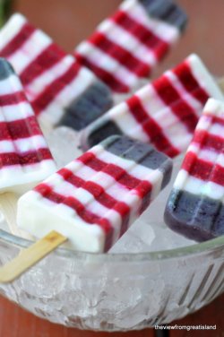red-white-and-blueberry-popsicles.jpeg