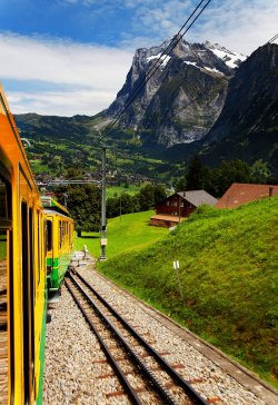 Jungfrau-Bahn-near-Grindelwald.jpg