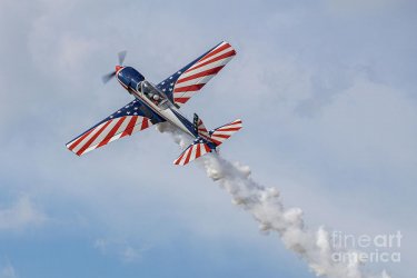 patriotic-stunt-plane-don-cornett.jpg