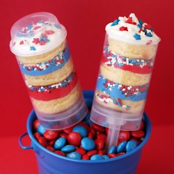 pushuppatrioticpop_christijohnstone_flickr_redwhiteandbluedesserts.jpg