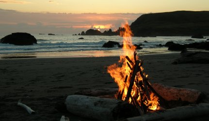 california-beach-bonfire3.jpg
