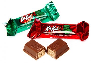 kk132316-01_christmas-kit-kat-minis-candy-10-ounce-bag.jpg