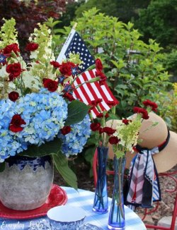 fl everyday-living-patriotic-flower-arrangement.jpg