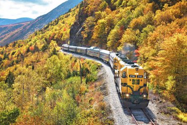 conway-scenic-railway-fall-colors-eric-gendron.jpg