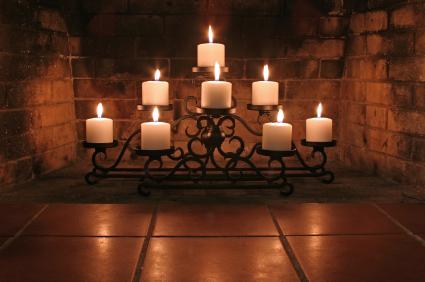 154731-425x282-CandelabraInFireplace.jpg