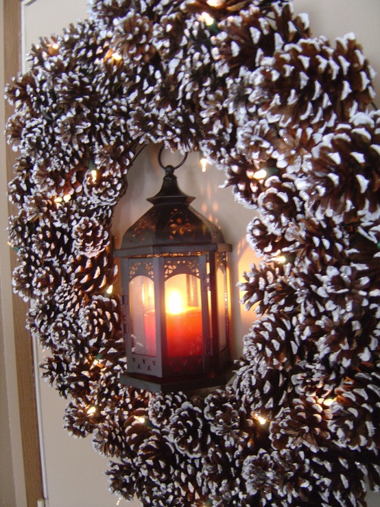 awesome-pinecone-decorations-for-christmas-6.jpg