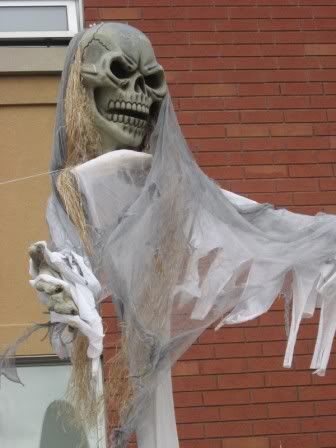 YP2LHalloween042.jpg