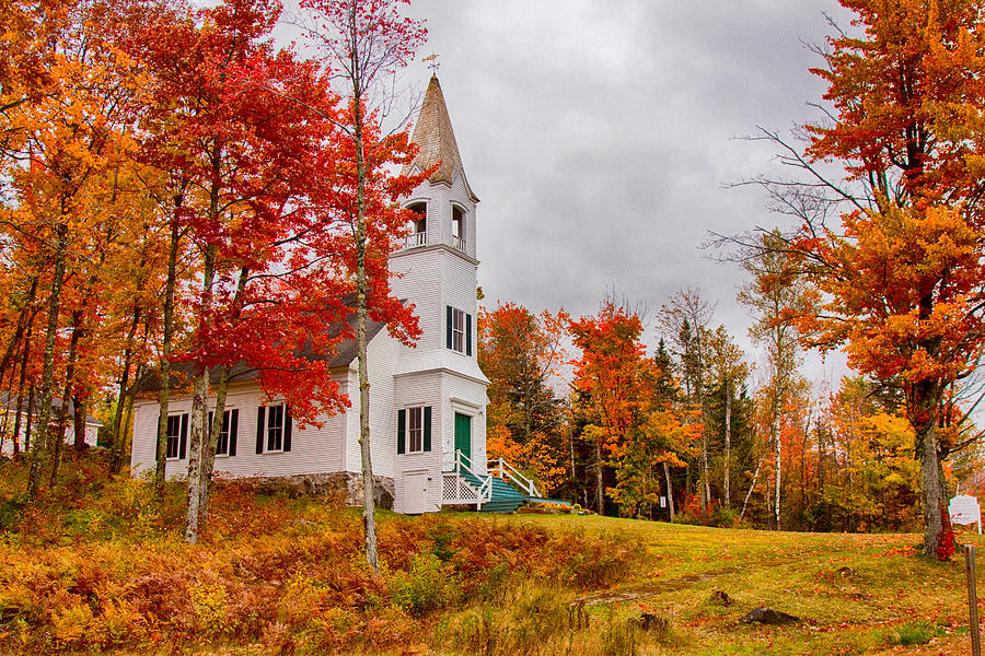 white-new-hampshire-church-jeff-folger.jpg
